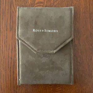 Ross Simons neckless case